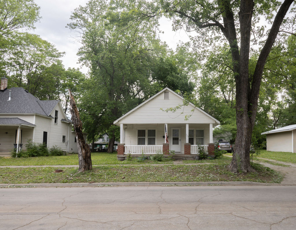 Property main image