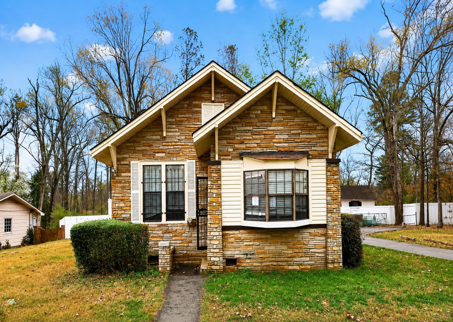 800 W 34th Ave