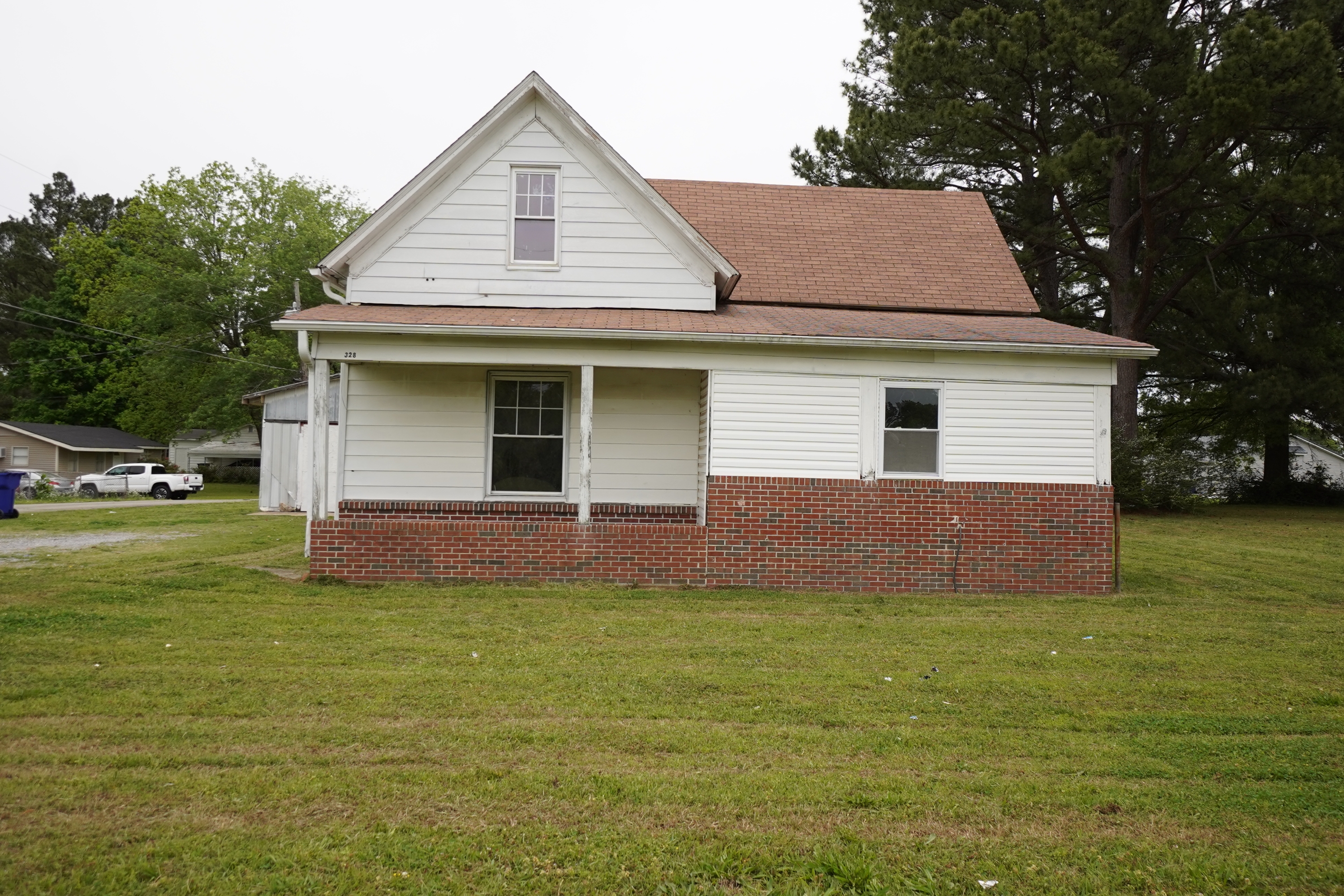 Property main image